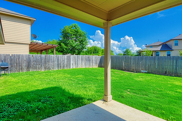 10814 Arkey Ave (040)