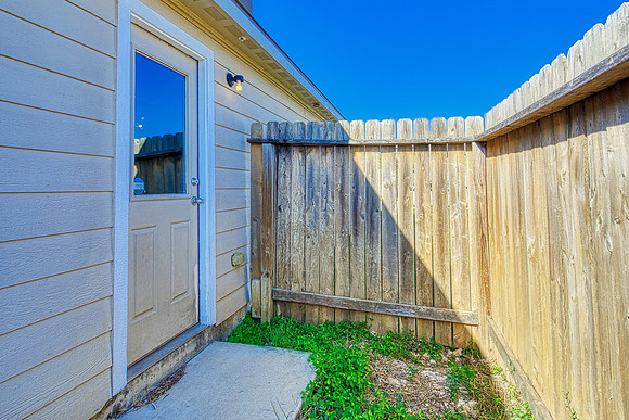 7306 Turnbow III (034)_MLS size