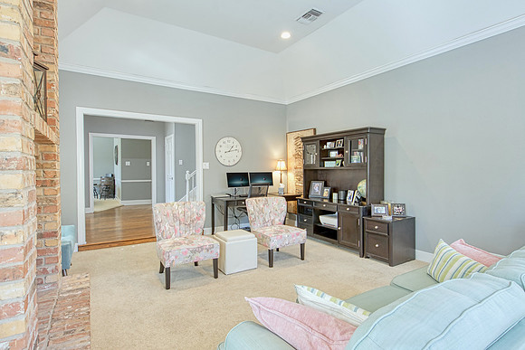 14002 Sage Bluff  (008)