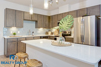Addison Model 2Bed 2Bath (02)