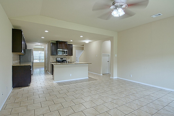 10814 Arkey Ave (016)