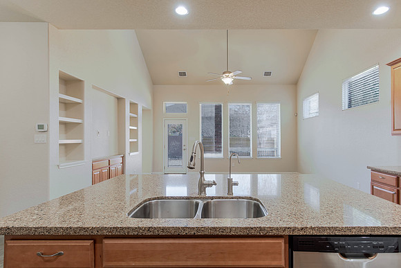 9923 Jon Boat Way (009)