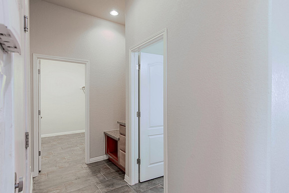 9923 Jon Boat Way (029)