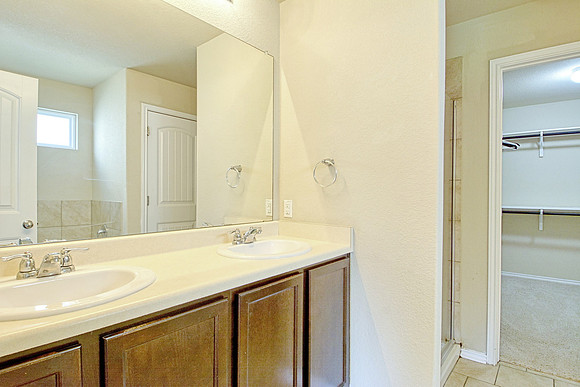 10814 Arkey Ave (023)