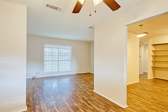 3111 Royalton Drive (015)