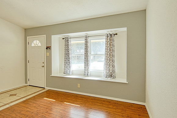 801 Brooks Ave (007)