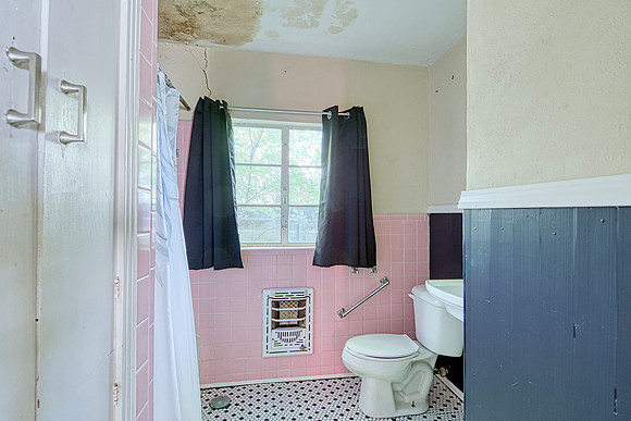 308 Andrews St (021)
