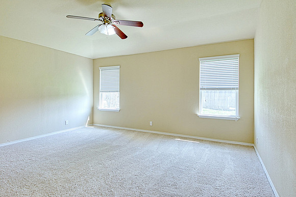 10814 Arkey Ave (020)
