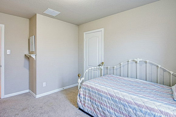 8104 Robin Gate (034)