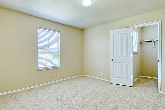 10814 Arkey Ave (038)