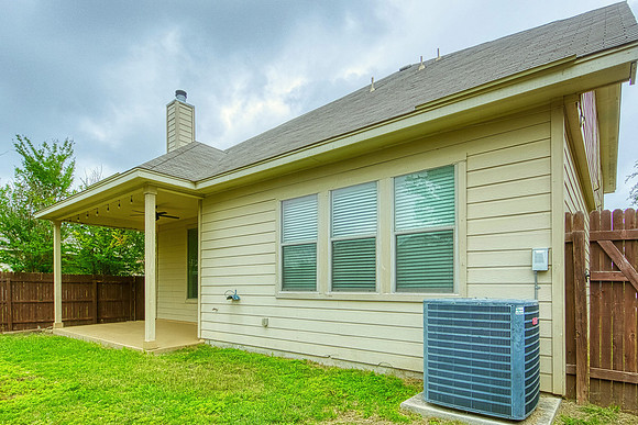 213 Dove Hill (044)