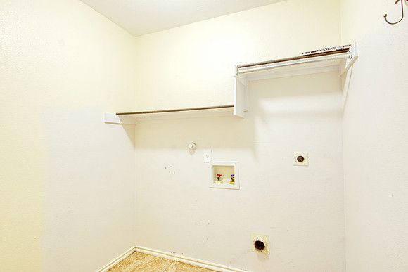 8110 Rosespur Park (028)