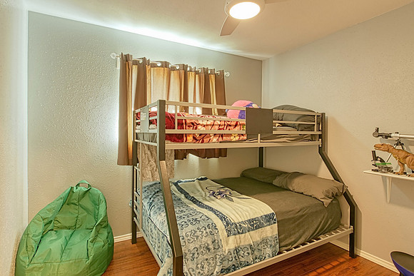 801 Brooks Ave (033)
