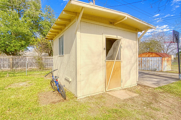 801 Brooks Ave (049)