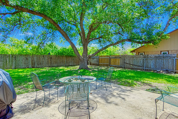 5610 Larkmeadow Dr (030)