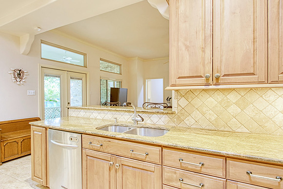 2518 Inwood View (019) MLS
