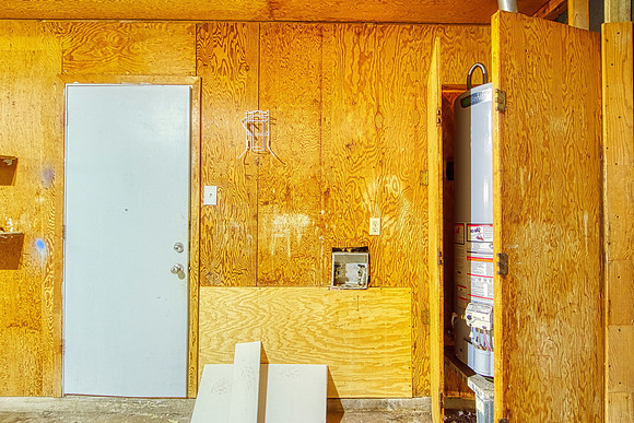 3111 Royalton Drive (042)