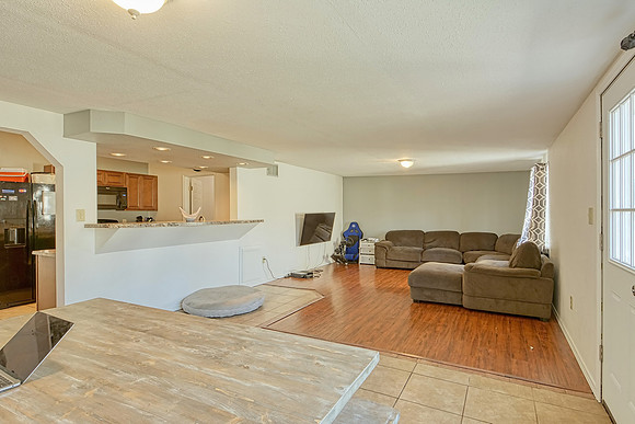 801 Brooks Ave (018)