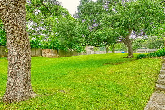 3102 Eisenhauer Rd Unit B11 (042)