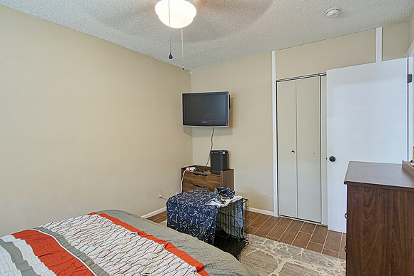 5610 Larkmeadow Dr (025)
