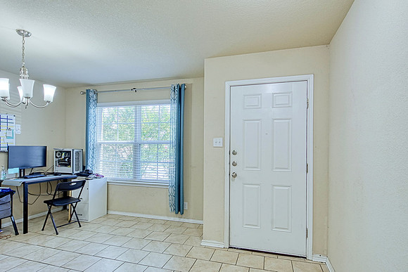 10814 Arkey Ave (005)
