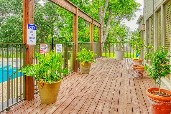 3102 Eisenhauer Rd Unit B11 (040)