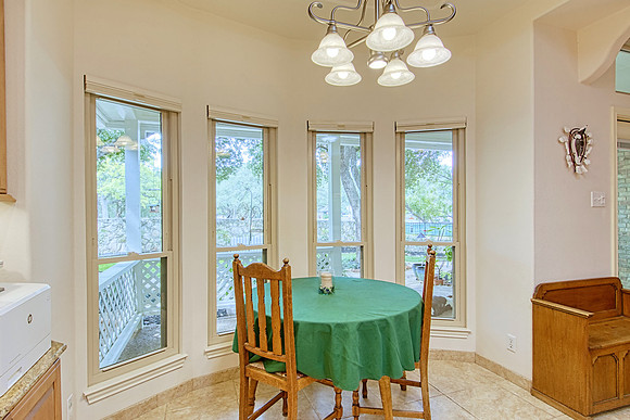 2518 Inwood View (016)