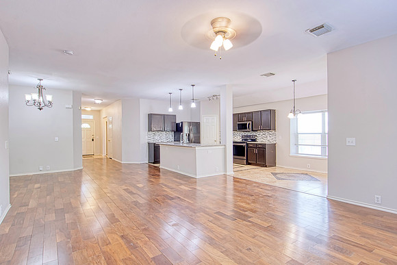 8110 Rosespur Park (020)