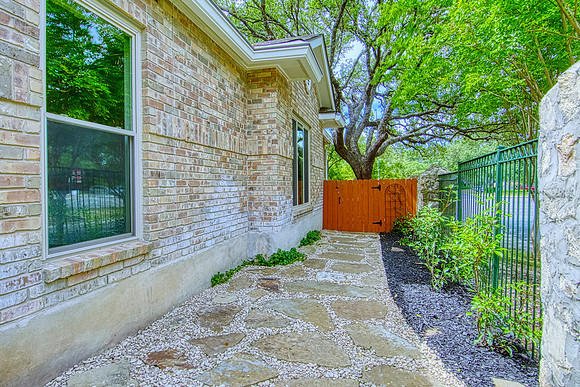 2518 Inwood View (044)