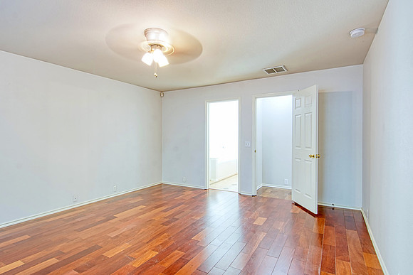 8110 Rosespur Park (023)