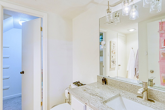 3102 Eisenhauer Rd Unit B11 (023)