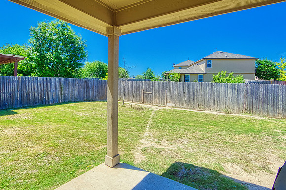 10814 Arkey Ave (040)
