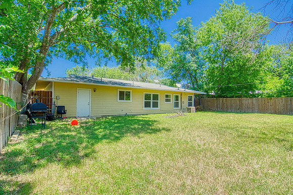 306 Cresham Drive (029)