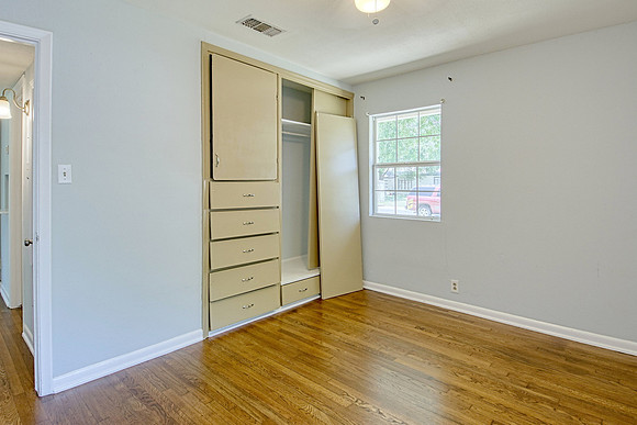 306 Cresham Drive (016)