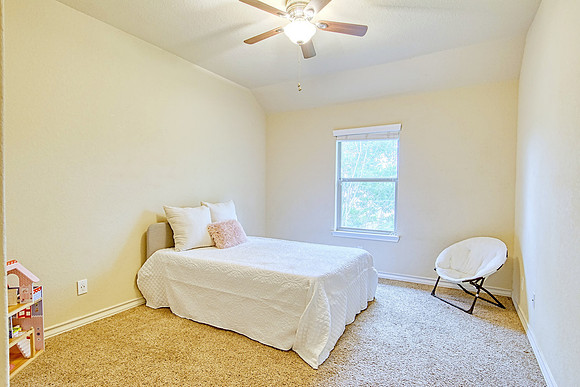 213 Dove Hill (033)