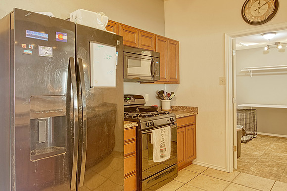 801 Brooks Ave (010)