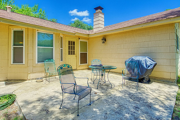 5610 Larkmeadow Dr (031)