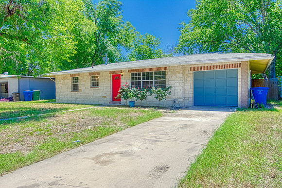 306 Cresham Drive (002)
