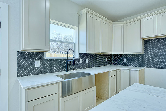 1426 Wyoming Street (012)