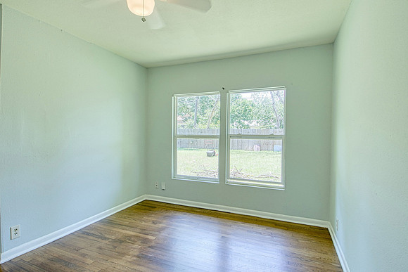 306 Cresham Drive (021)