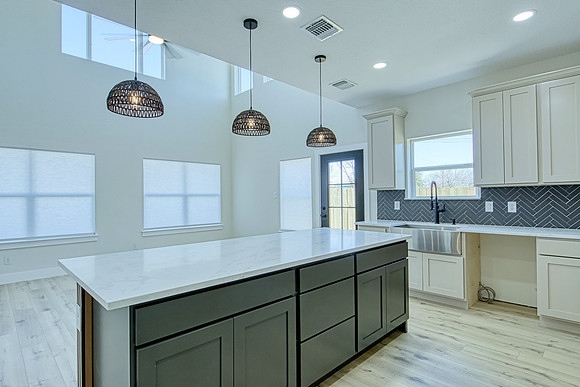 1426 Wyoming Street (013)