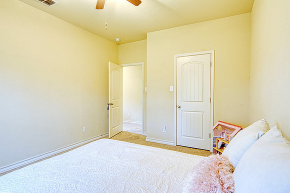 213 Dove Hill (034)
