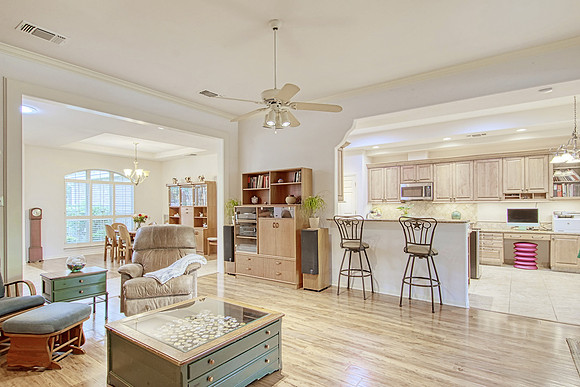 2518 Inwood View (012) MLS