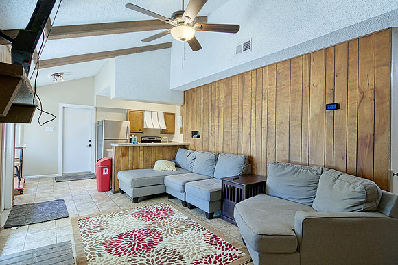 5610 Larkmeadow Dr (017)