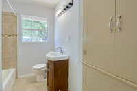 306 Cresham Drive (017)