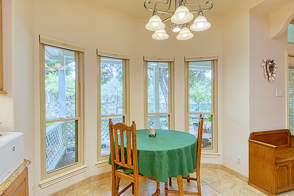 2518 Inwood View (016)