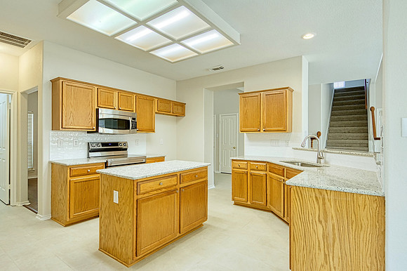 21702 Luisa 2 (020)