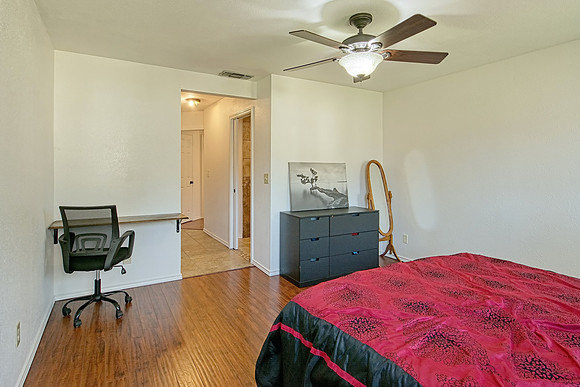 801 Brooks Ave (027)