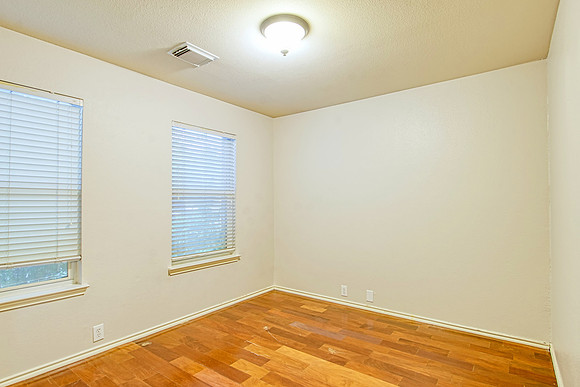 8110 Rosespur Park (030)