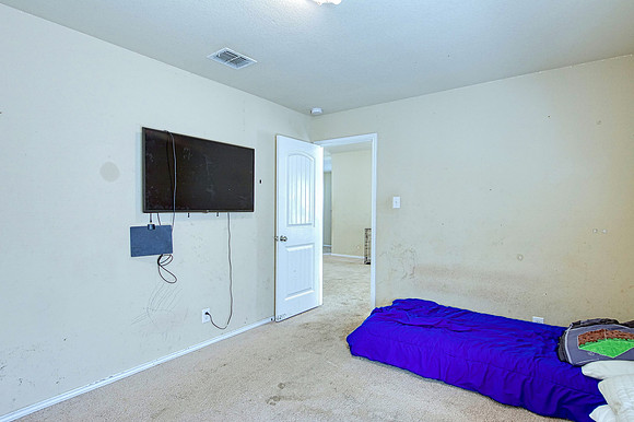 10814 Arkey Ave (030)